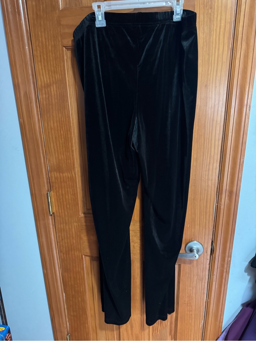 Avenue Black Velvet Leggings with Elastic Waist